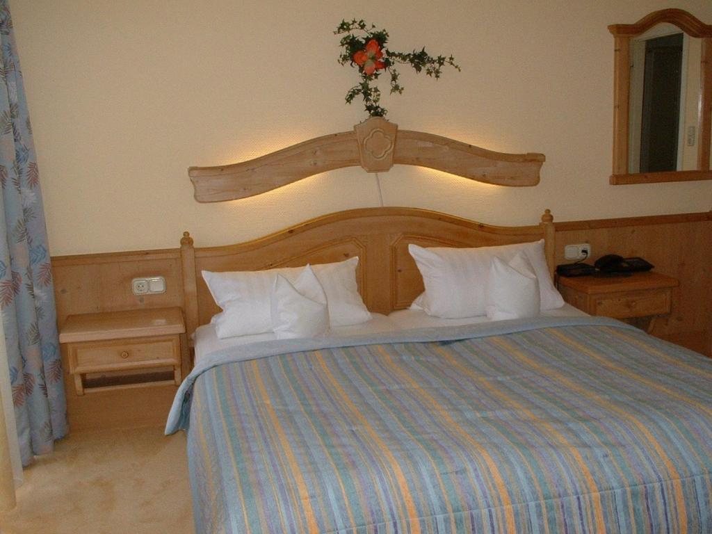Hotel Schweizer Haus Bielefeld Rom bilde
